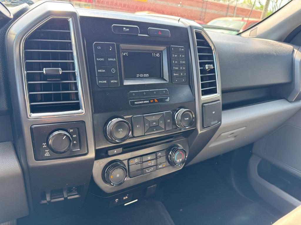 2015 Ford F-150 Image 30