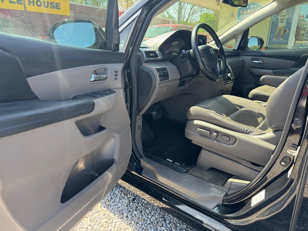 2014 Honda Odyssey Image 10