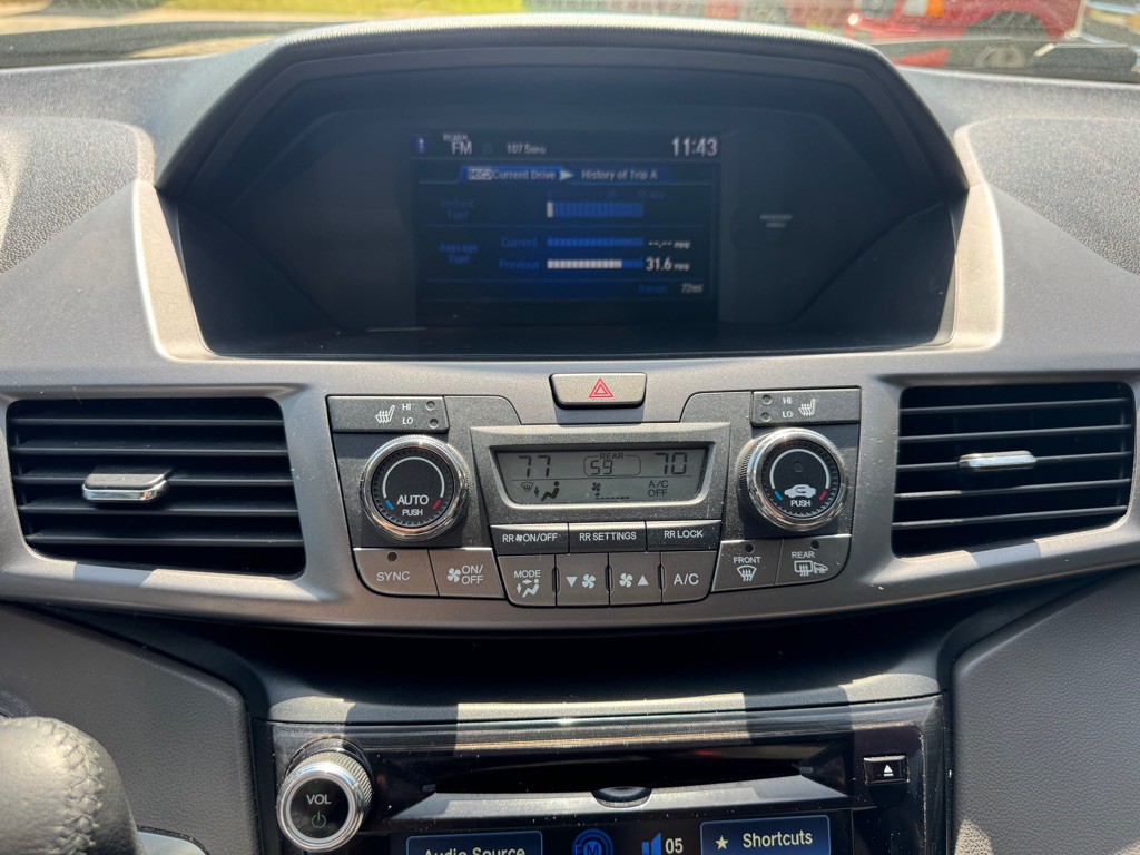 2014 Honda Odyssey Image 25