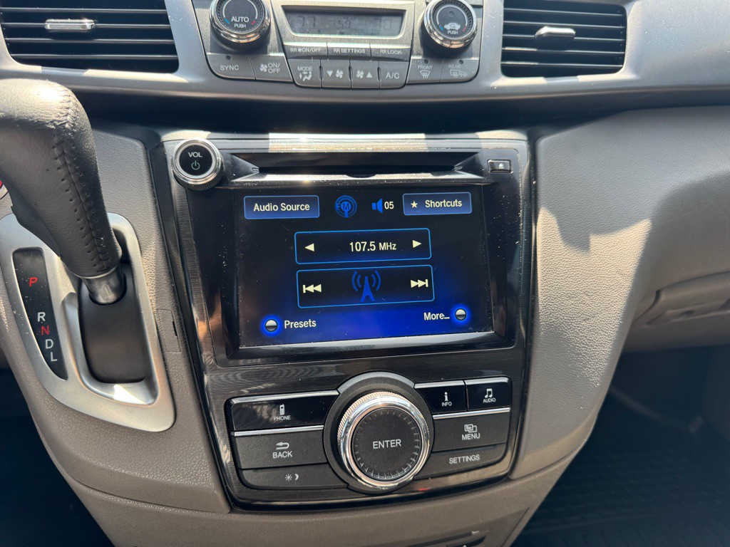 2014 Honda Odyssey Image 26