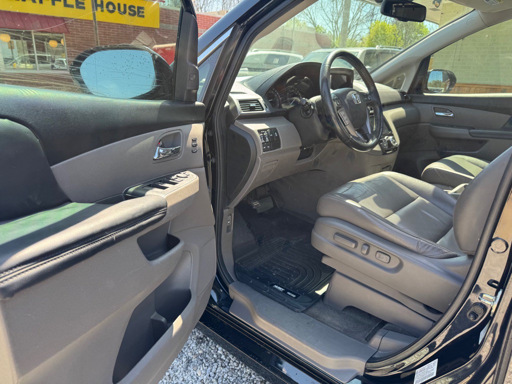 2014 Honda Odyssey Image 10