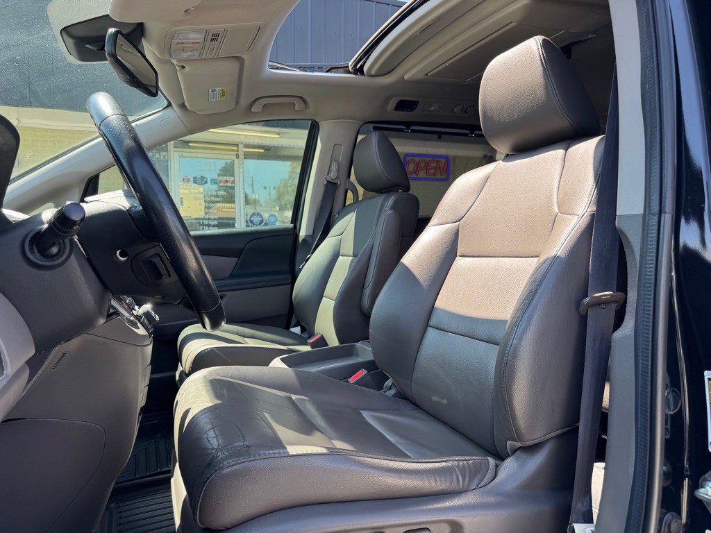2014 Honda Odyssey Image 12