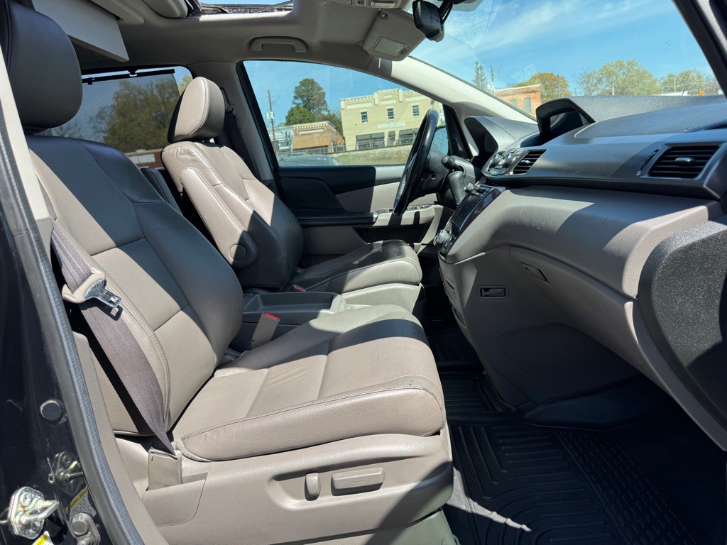 2014 Honda Odyssey Image 22