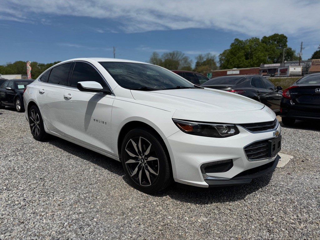 2018 Chevrolet Malibu Image 3