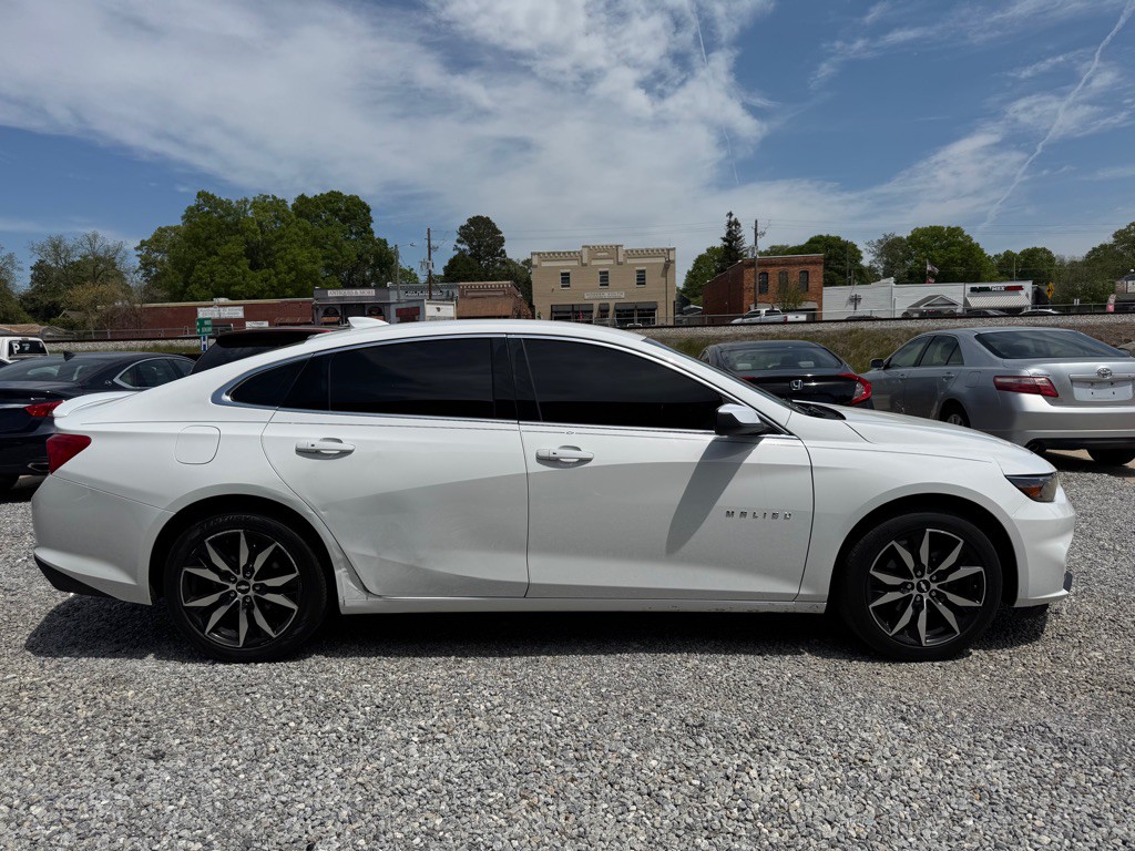 2018 Chevrolet Malibu Image 4