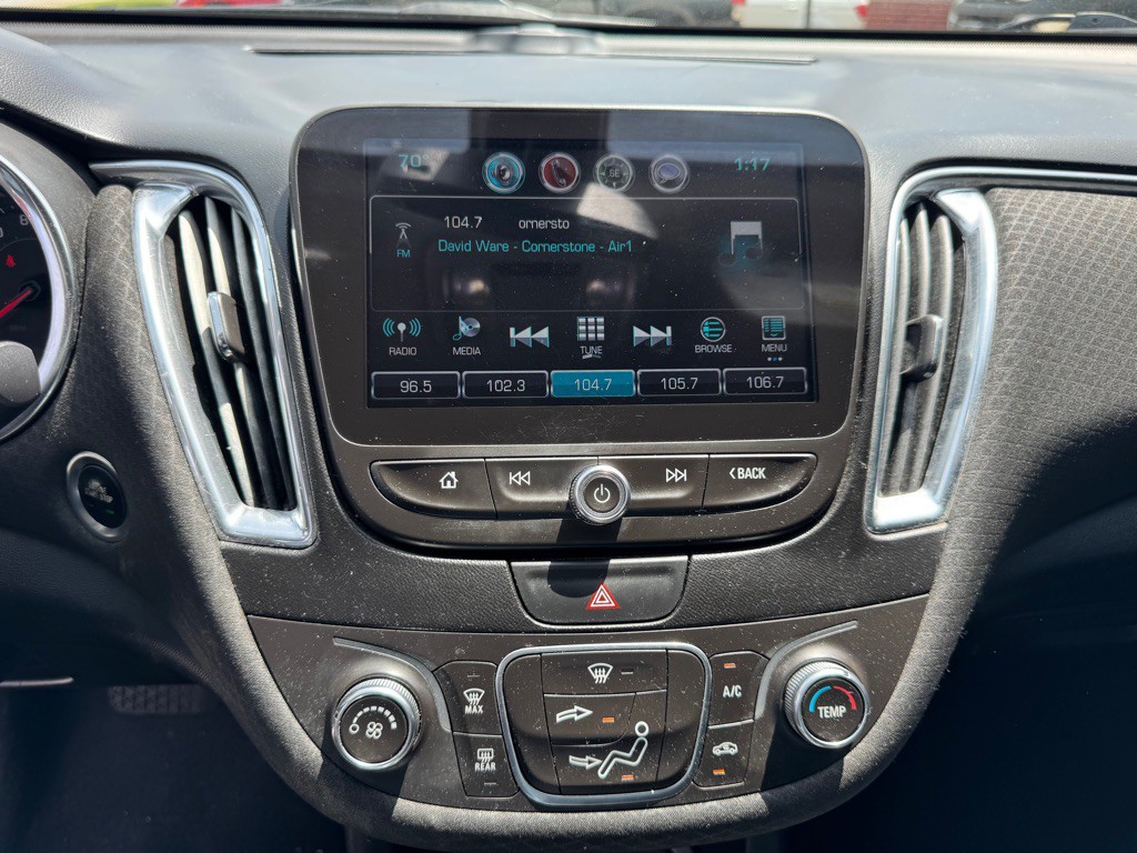 2018 Chevrolet Malibu Image 22