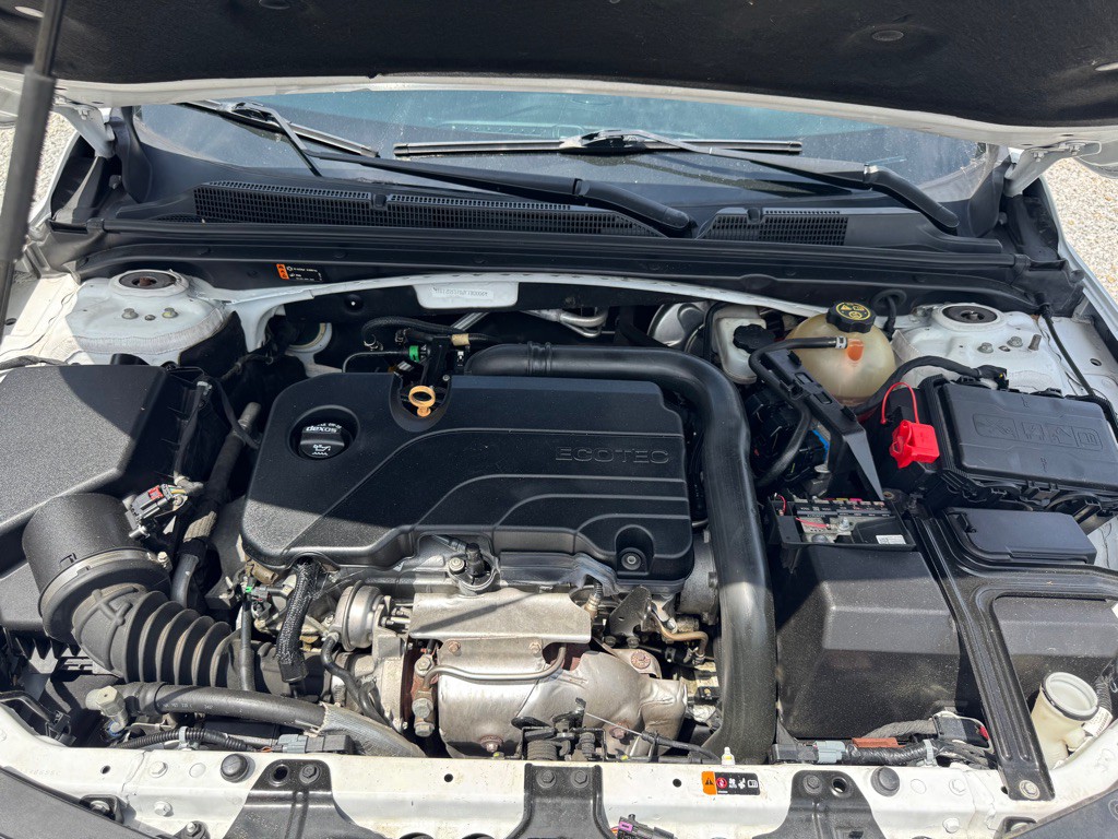 2018 Chevrolet Malibu Image 25