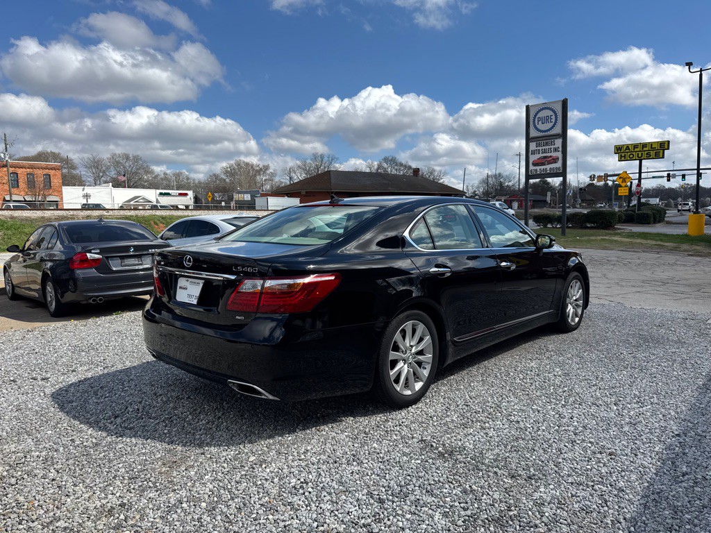 2010 Lexus LS Image 5