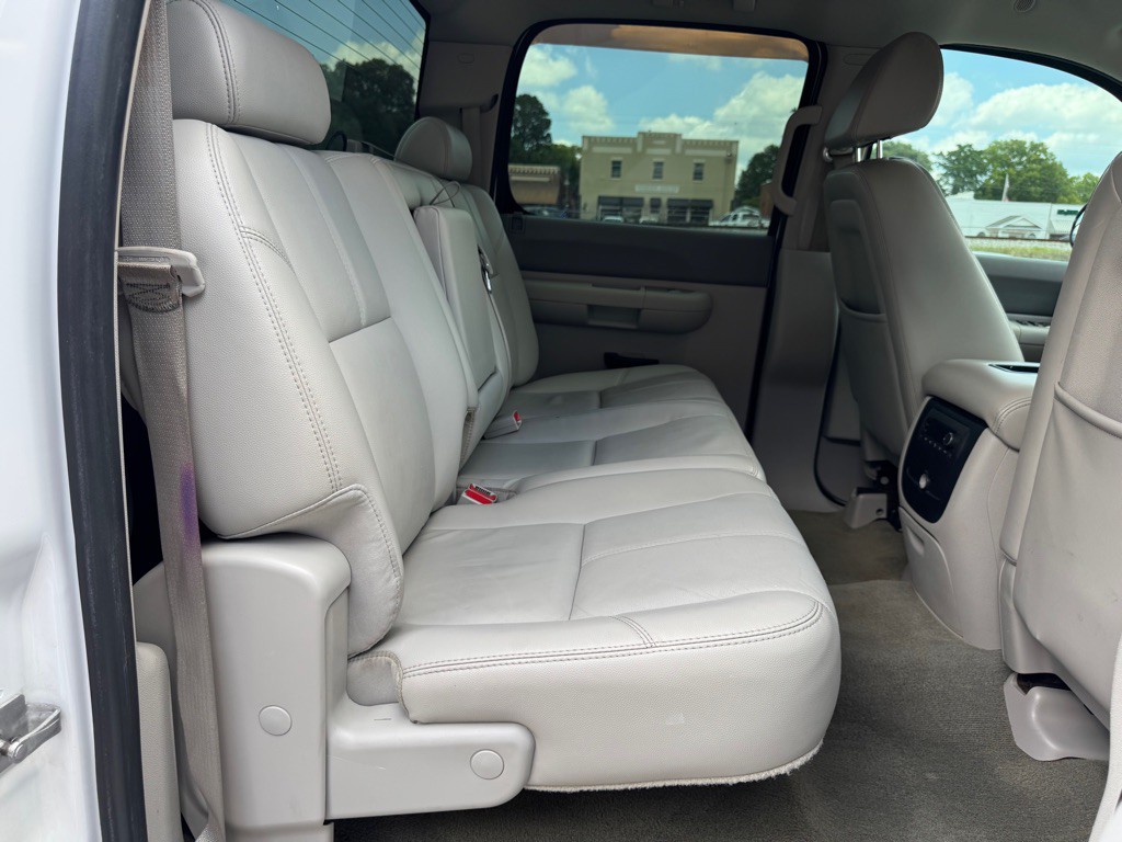 2008 GMC Sierra Image 19