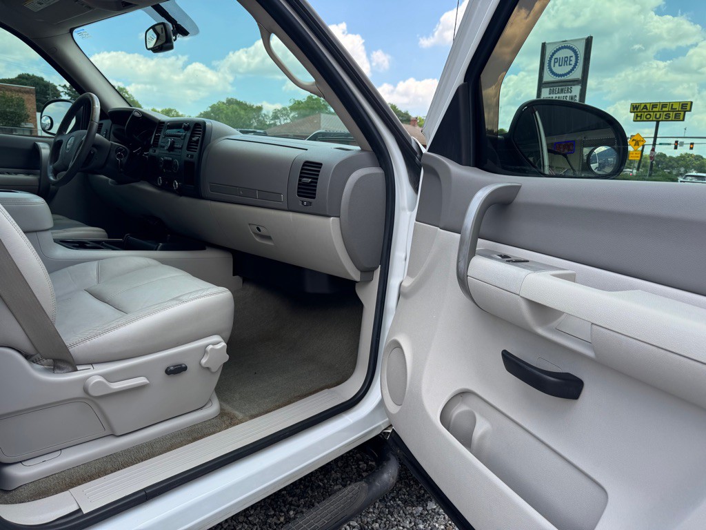 2008 GMC Sierra Image 20
