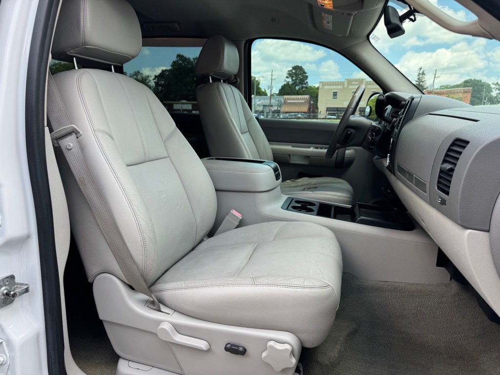 2008 GMC Sierra Image 22
