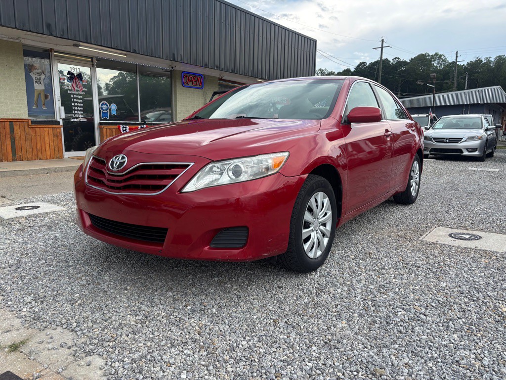 2011 Toyota Camry Image 1