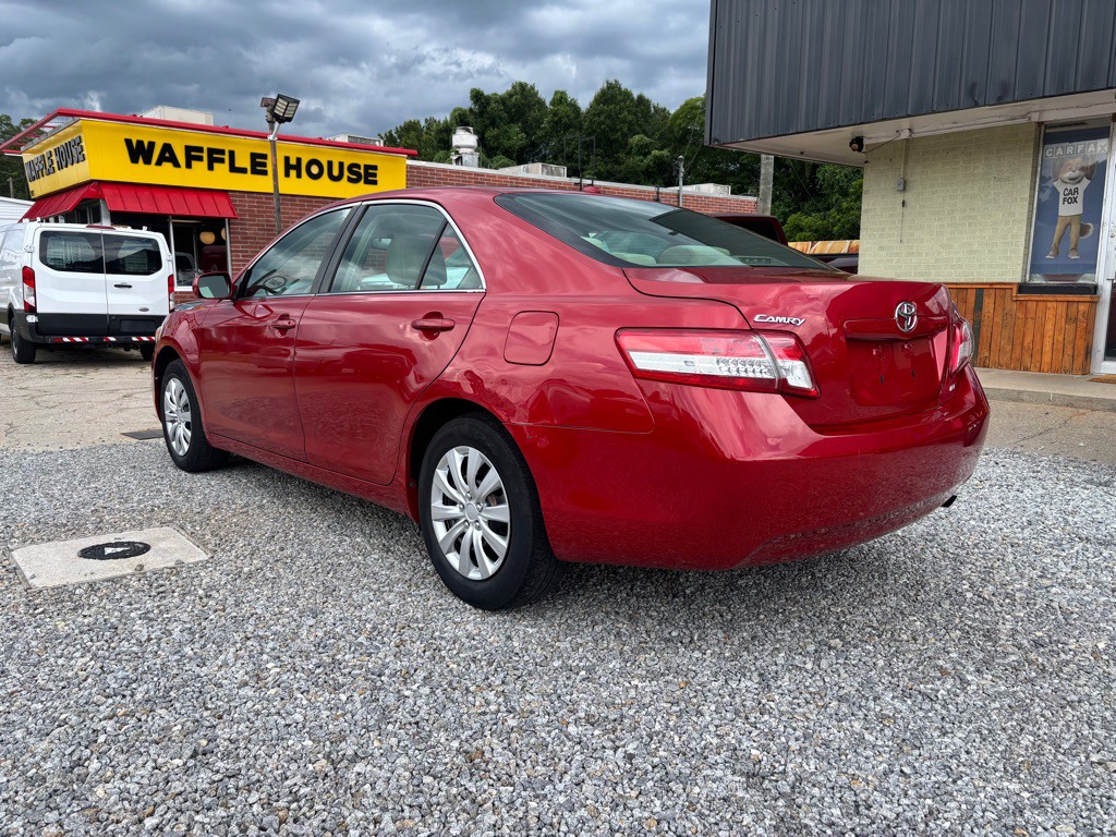 2011 Toyota Camry Image 3