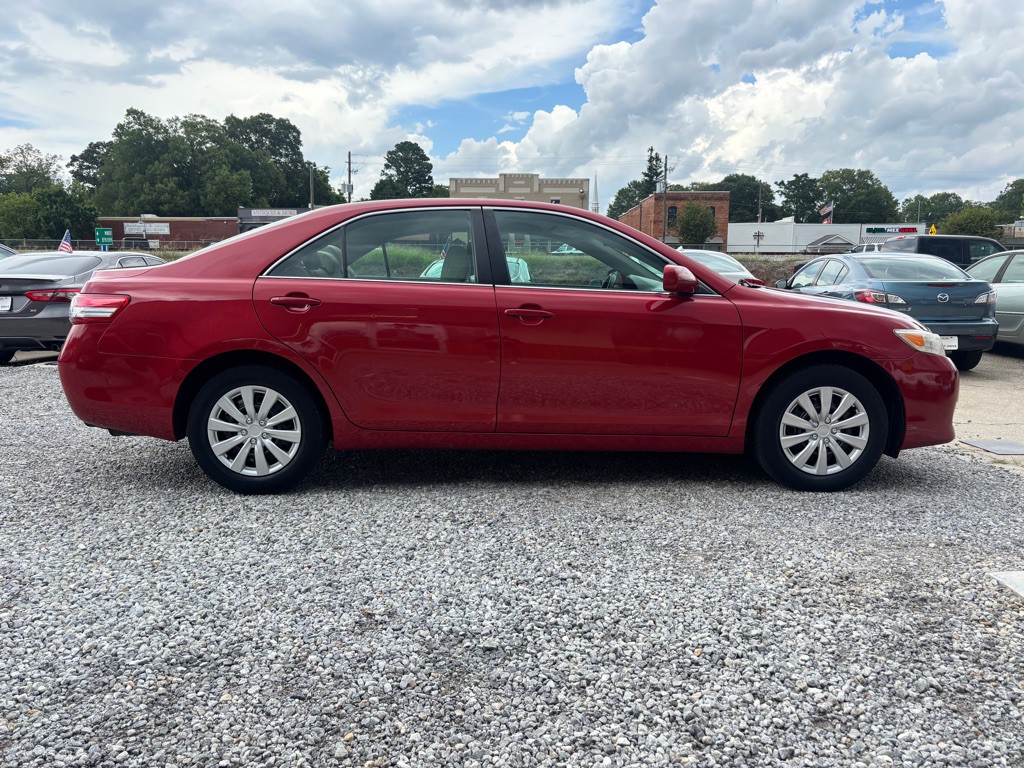 2011 Toyota Camry Image 7