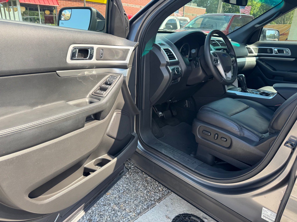2014 Ford Explorer Image 10
