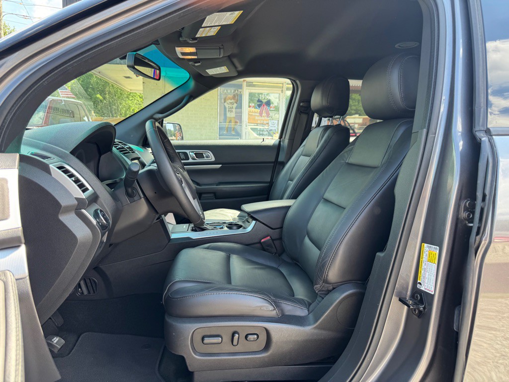 2014 Ford Explorer Image 11