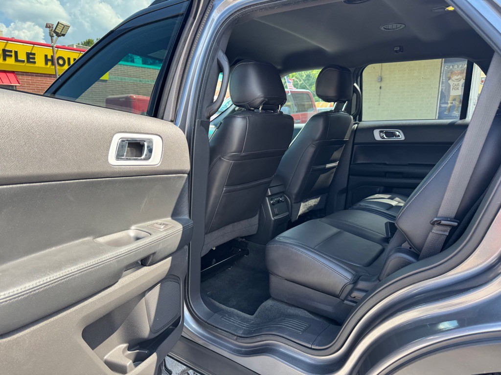 2014 Ford Explorer Image 12