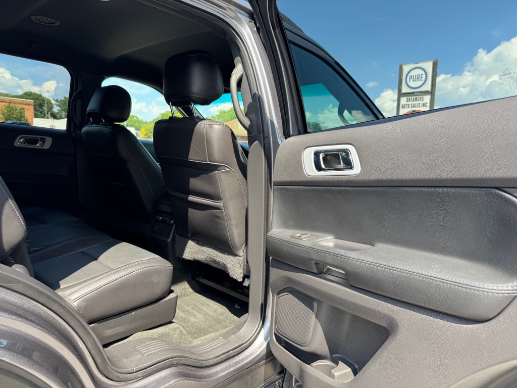 2014 Ford Explorer Image 17