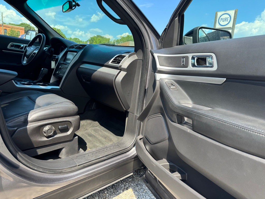 2014 Ford Explorer Image 19