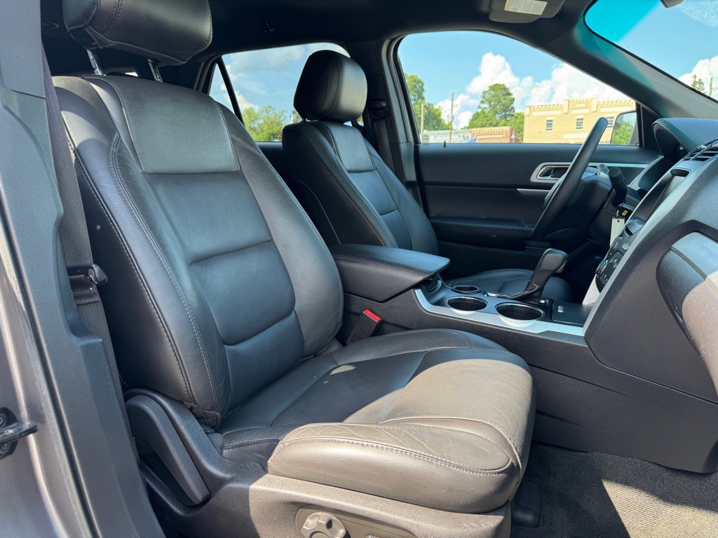 2014 Ford Explorer Image 21