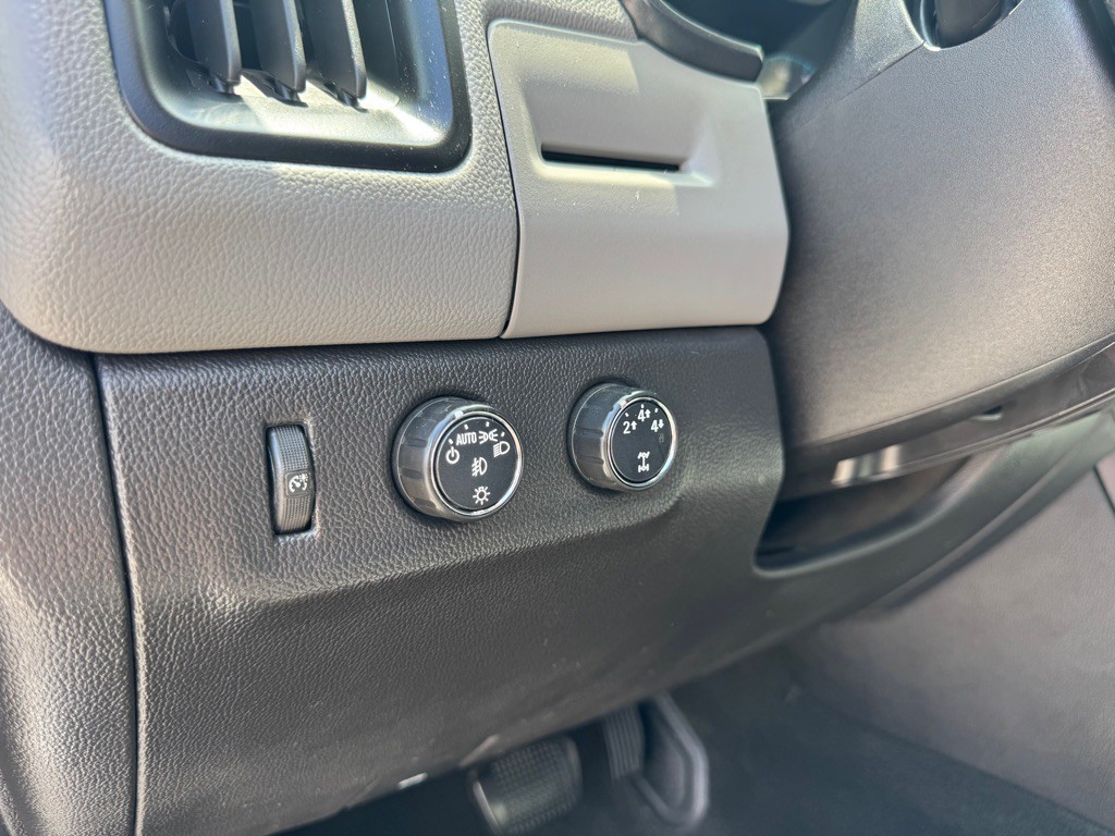 2016 Chevrolet Colorado Image 28