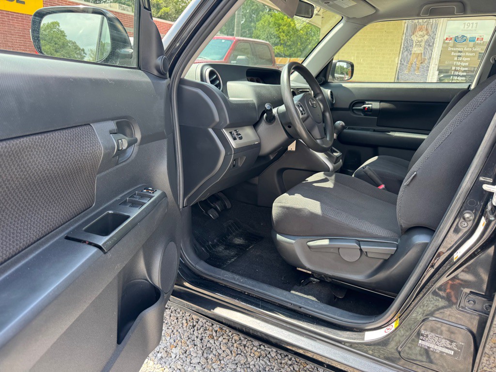 2009 Scion xB Image 10