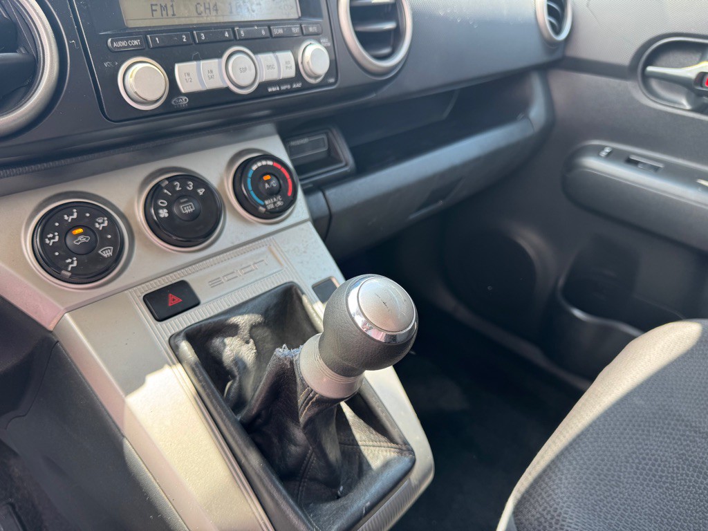 2009 Scion xB Image 24