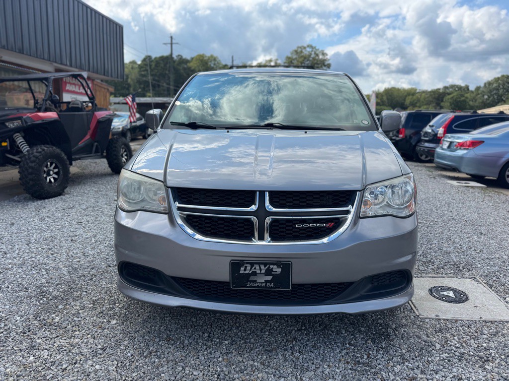 2015 Dodge Grand Caravan Image 2