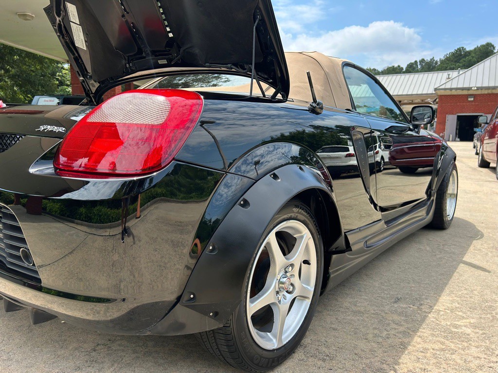 2001 Toyota MR2 Image 3