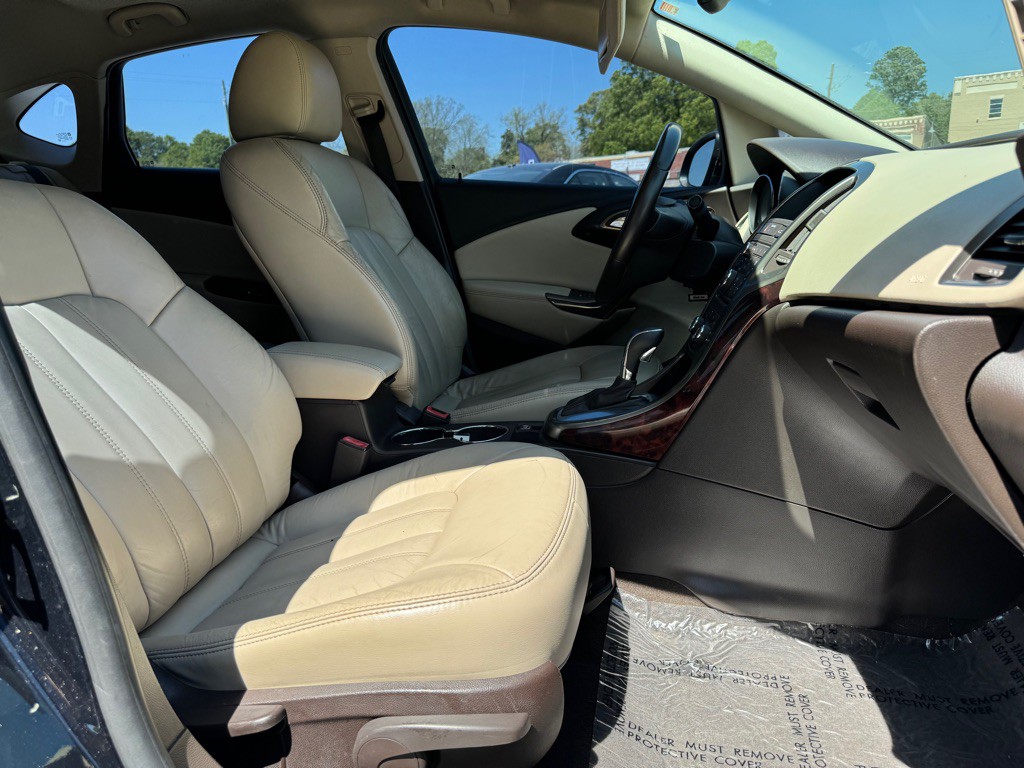 2014 Buick Verano Image 16