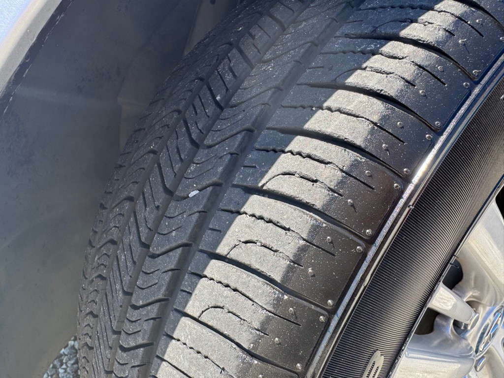 2011 INFINITI G25 Image 26