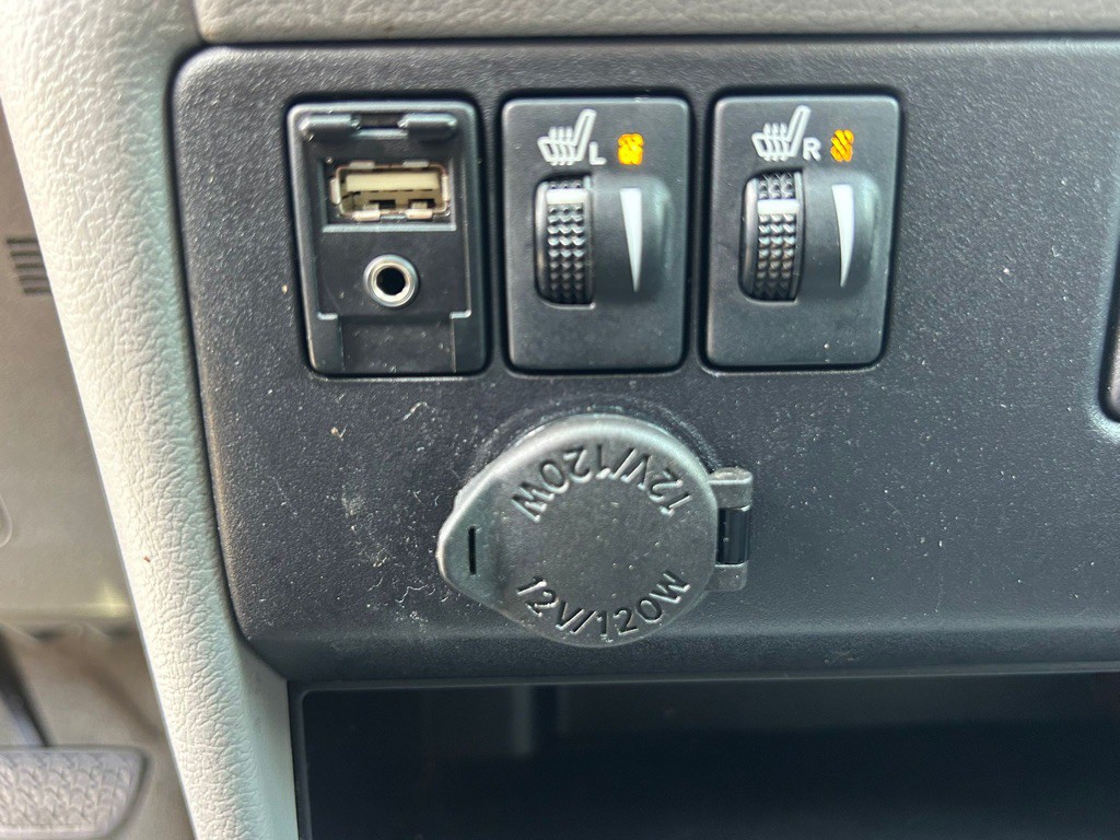 2017 Toyota Sienna Image 21