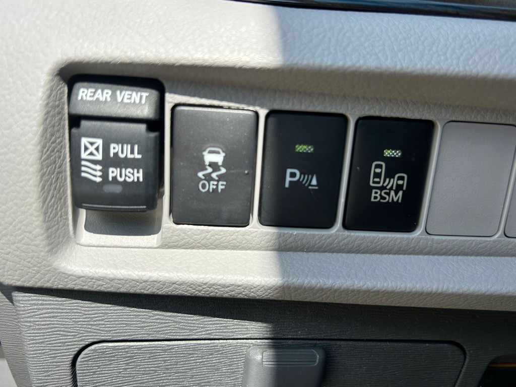 2017 Toyota Sienna Image 22