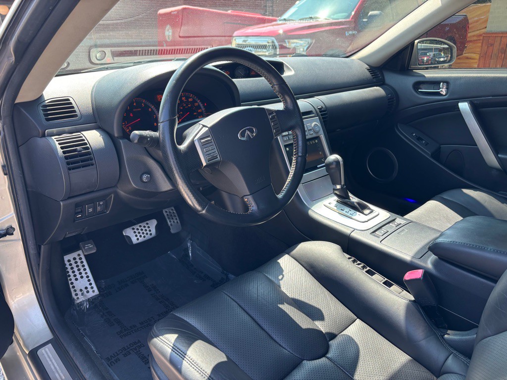 2005 INFINITI G35 Image 12