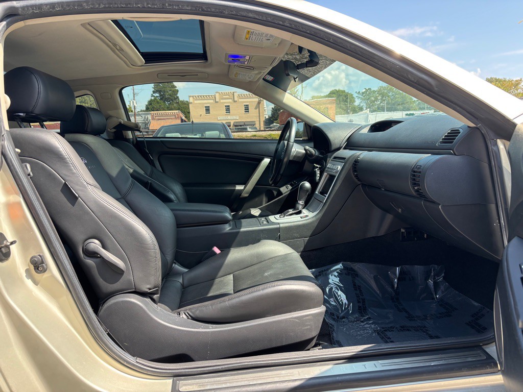 2005 INFINITI G35 Image 23
