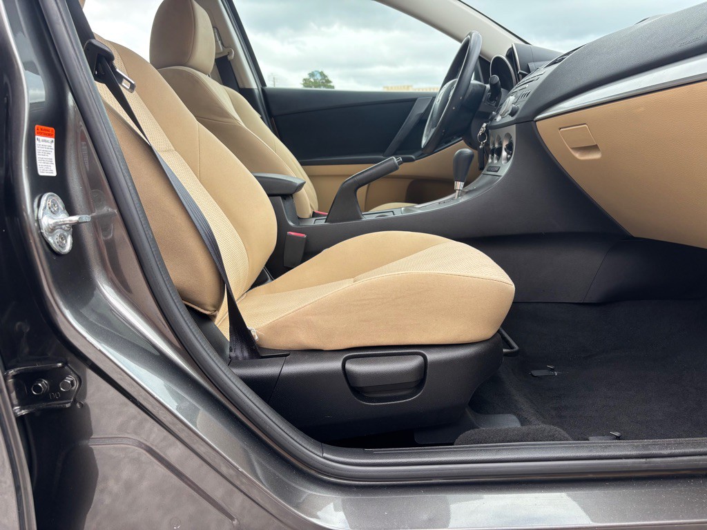 2010 Mazda Mazda3 Image 27