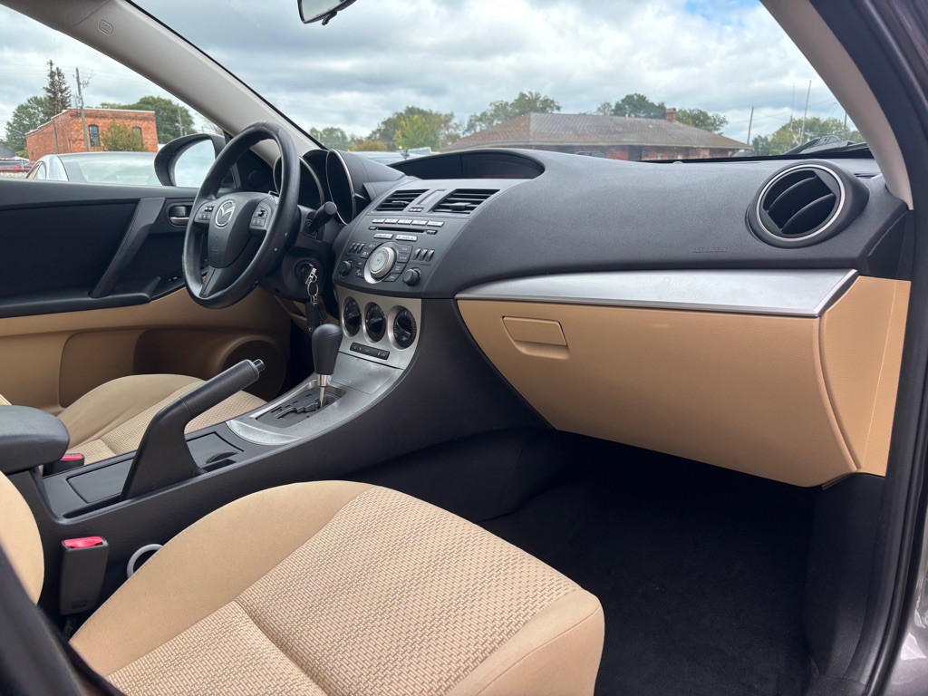 2010 Mazda Mazda3 Image 28