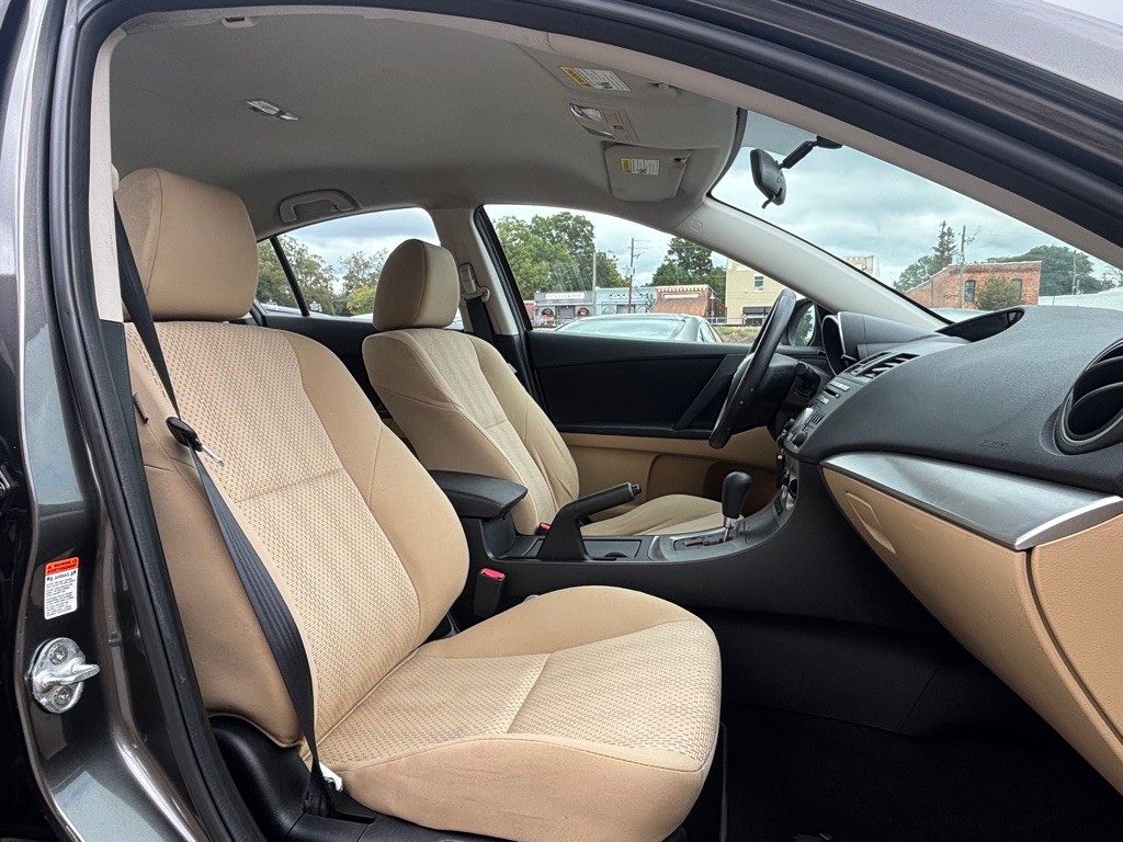 2010 Mazda Mazda3 Image 29