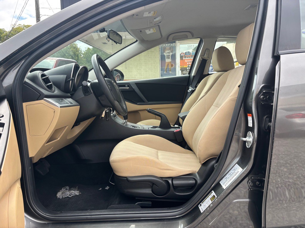 2010 Mazda Mazda3 Image 12