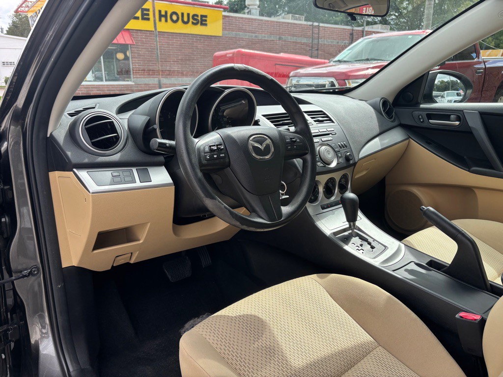 2010 Mazda Mazda3 Image 14