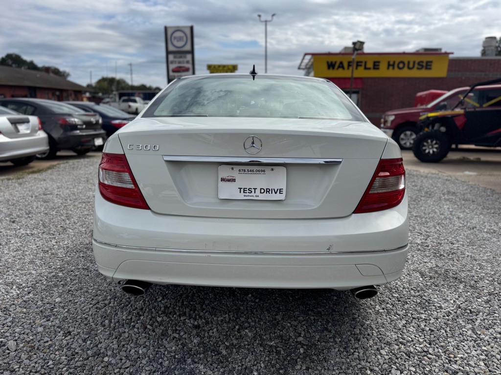 2011 Mercedes-Benz C-Class Image 7