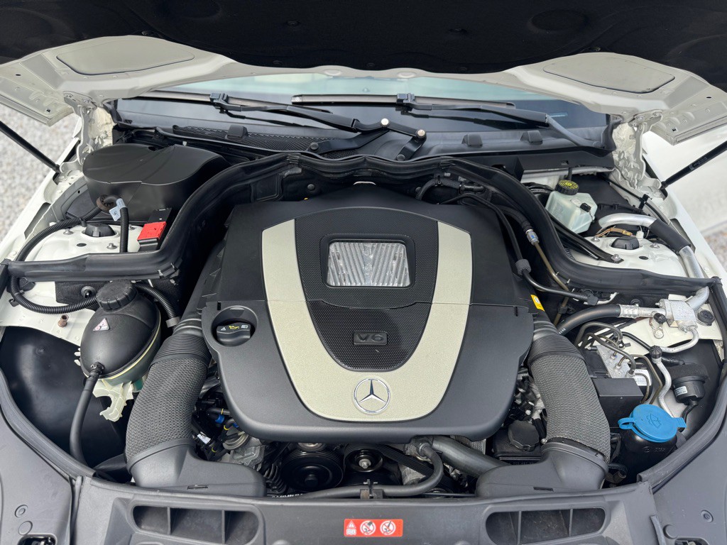 2011 Mercedes-Benz C-Class Image 27