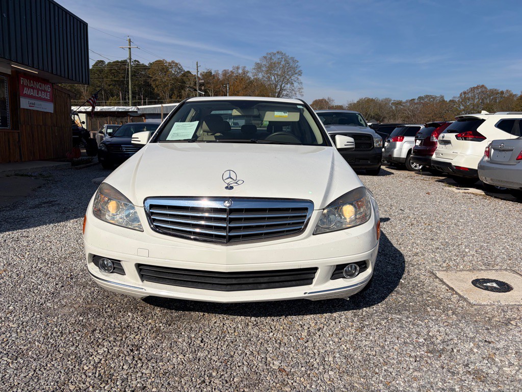 2011 Mercedes-Benz C-Class Image 2