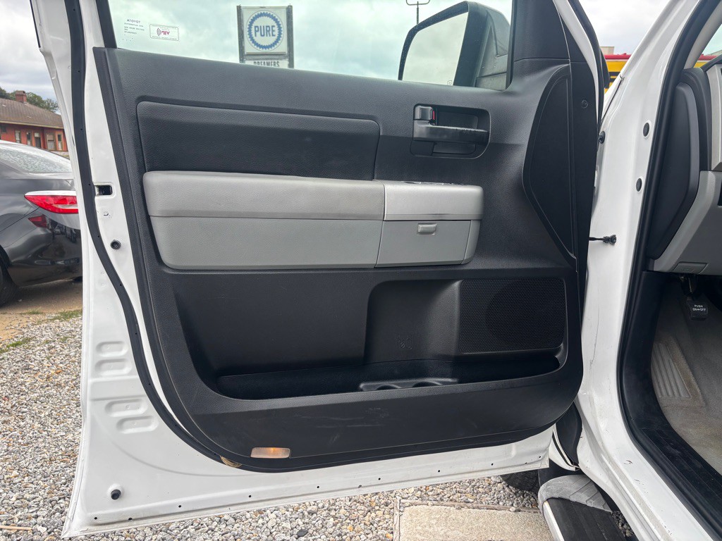2008 Toyota Tundra Image 10