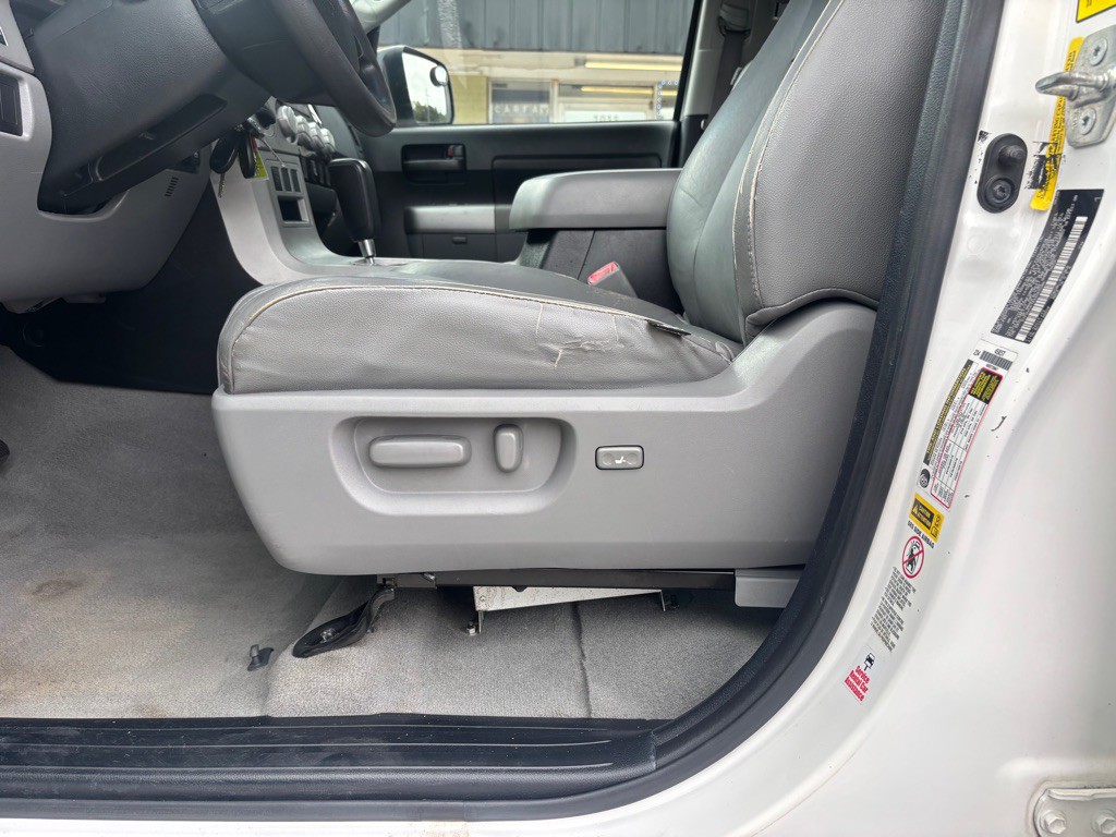 2008 Toyota Tundra Image 12
