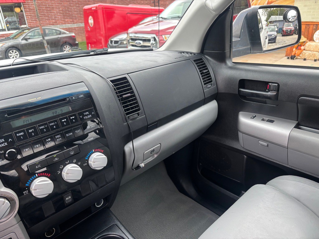 2008 Toyota Tundra Image 19