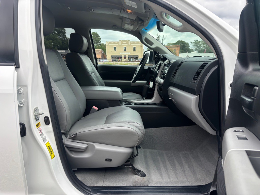 2008 Toyota Tundra Image 30