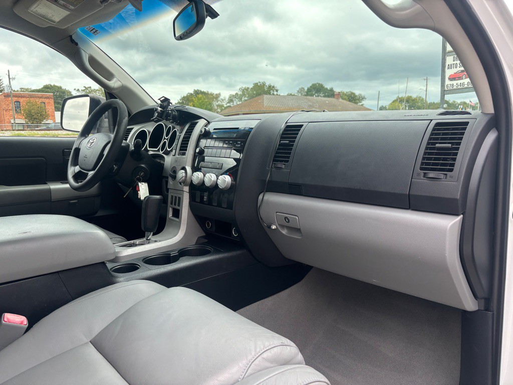 2008 Toyota Tundra Image 32