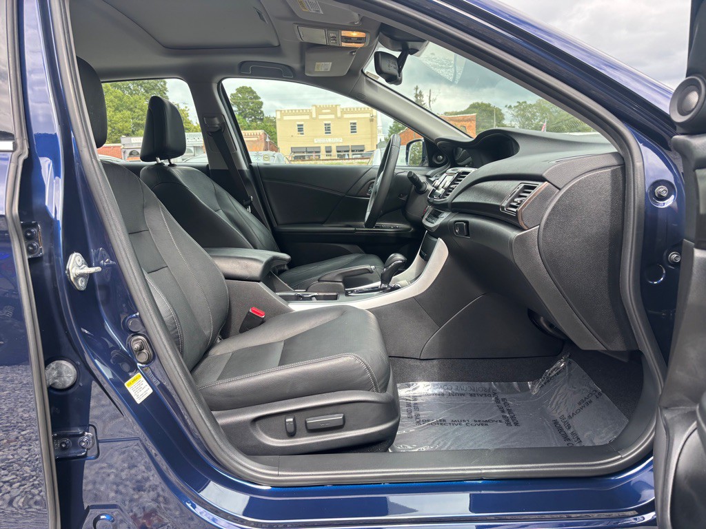 2014 Honda Accord Image 28
