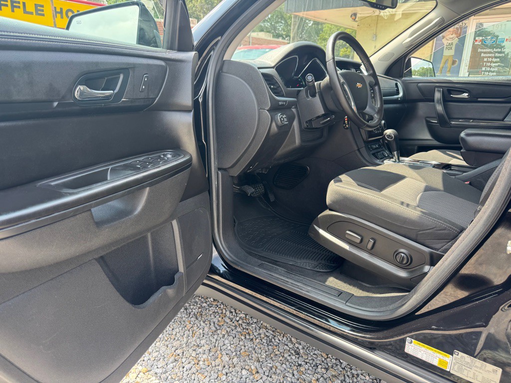 2016 Chevrolet Traverse Image 11